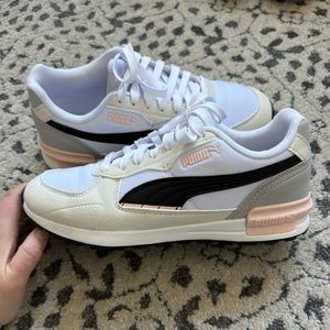 Puma Graviton Women’s Sneaker